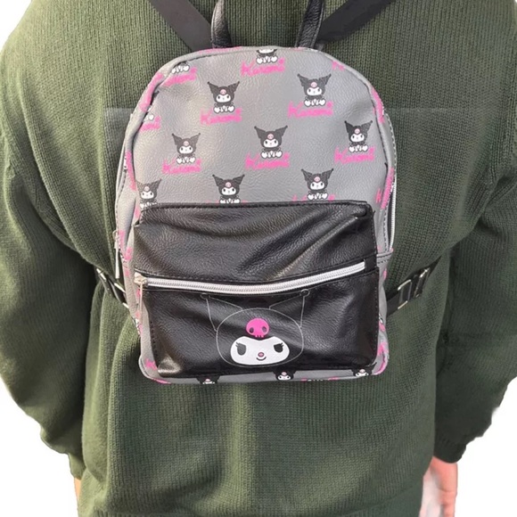 Hello kitty backpack bundle - Picture 4 of 6